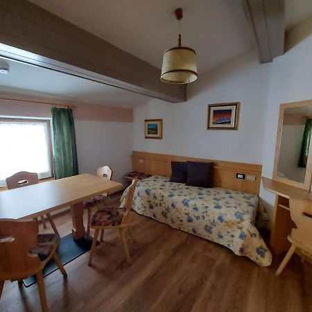 Dolomiti Appart&Rooms Варена Екстер'єр фото